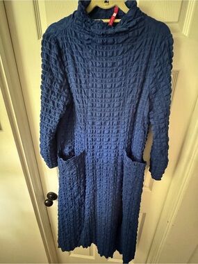 IC collection- Textured Navy Blue Long Sleeve Pocket Dress